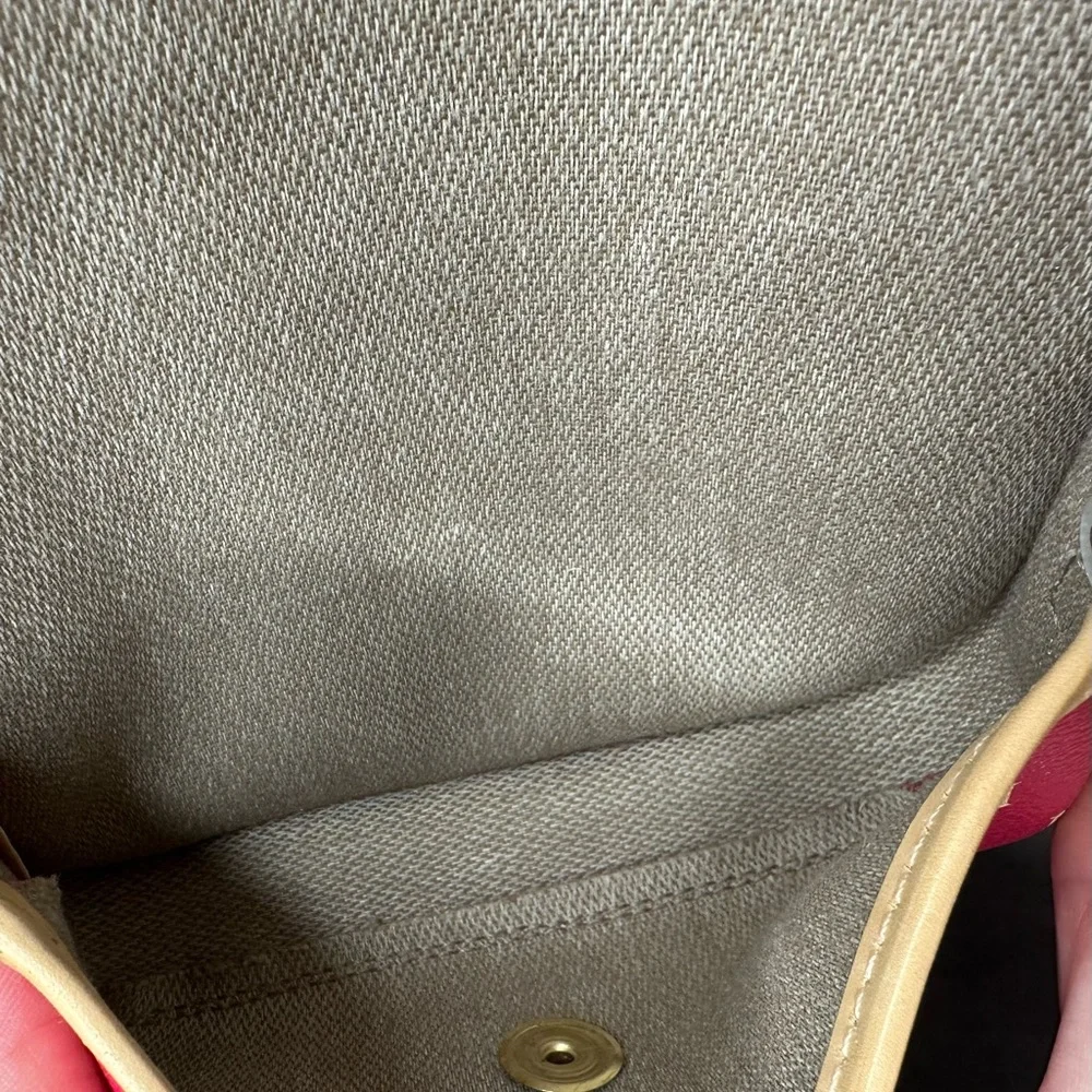 Y2K Dooney & Bourke Red Canvas Wristlet with Tan Leather Trim - Picture 6 of 10